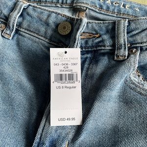 AE mom Jeans new with tags